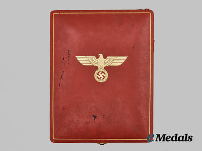 germany,_third_reich._an_order_of_the_german_eagle,_i_i_i_class_cross_with_case,_by_gebrüder_godet___m_n_c7788