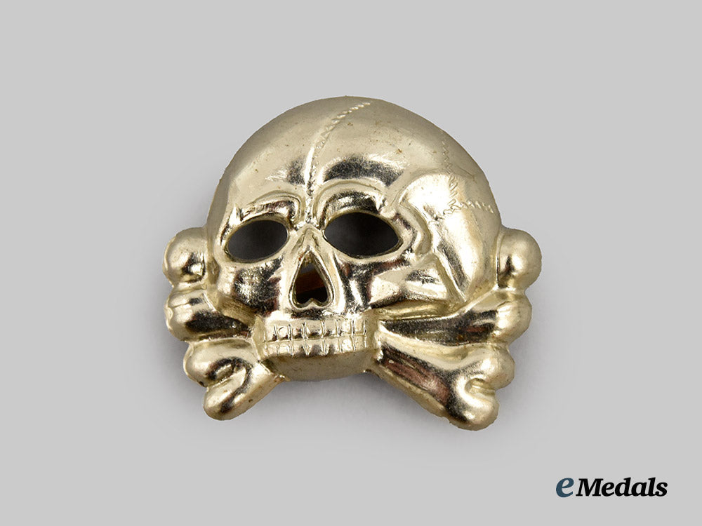 germany,_s_s._a_waffen-_s_s_death’s_head_visor_cap_insignia-_type_i___m_n_c7828