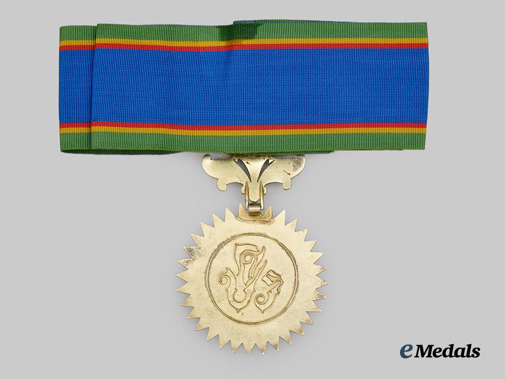thailand,_kingdom._a_most_noble_order_of_the_crown_of_thailand,_i_i_i._class_commander,_c.1935___m_n_c7849