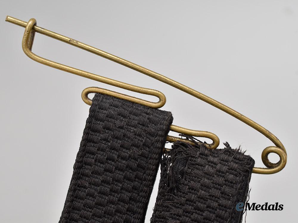 yugoslavia,_kingdom._an_officer’s_naval_dagger_hanger,_c.1935___m_n_c7856