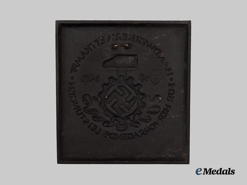 germany,_d_a_f._a1939_craftsmen_competition_outstanding_achievement_plaque,_with_case,_by_hüttenamt_gleiwitz___m_n_c7863