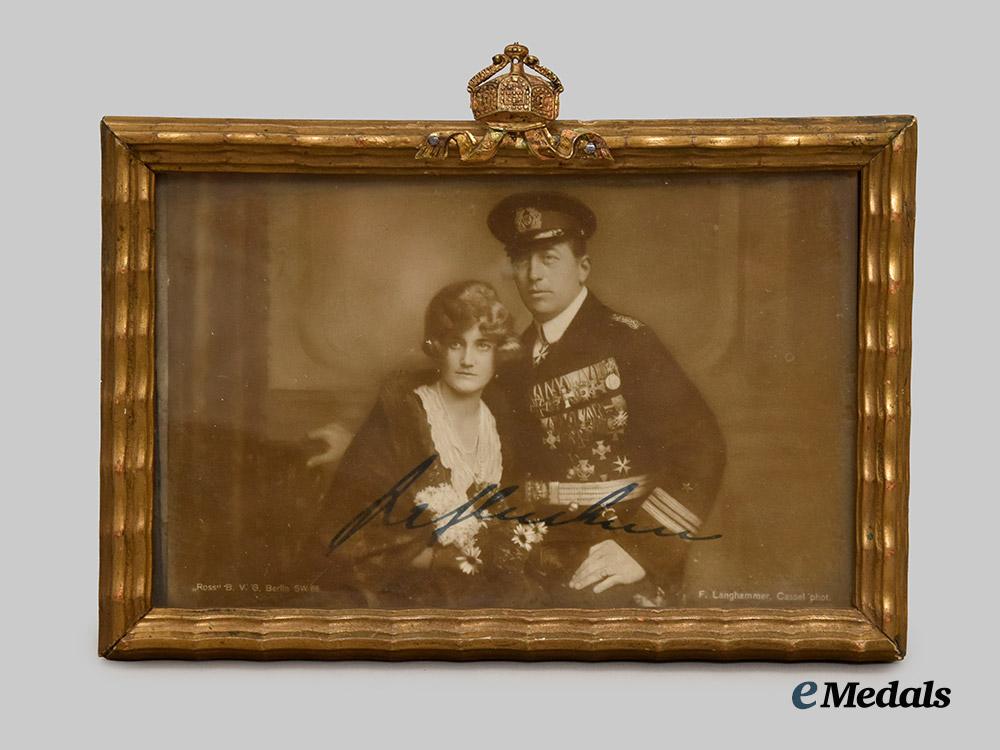germany,_imperial._a_signed_postcard_of_felix_von_luckner,“_the_sea_devil”,_with_period_frame___m_n_c7874