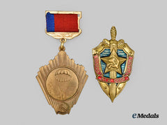 Russia, Soviet Union. A KGB (Committee for State Security) & Parachutist Proficiency Badge
