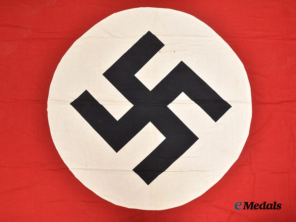 germany,_n_s_d_a_p._a_large_banner_flag___m_n_c7908