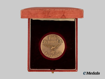 germany,_luftwaffe._a_flak-_regiment4_commemorative_medallion,_with_case___m_n_c7940