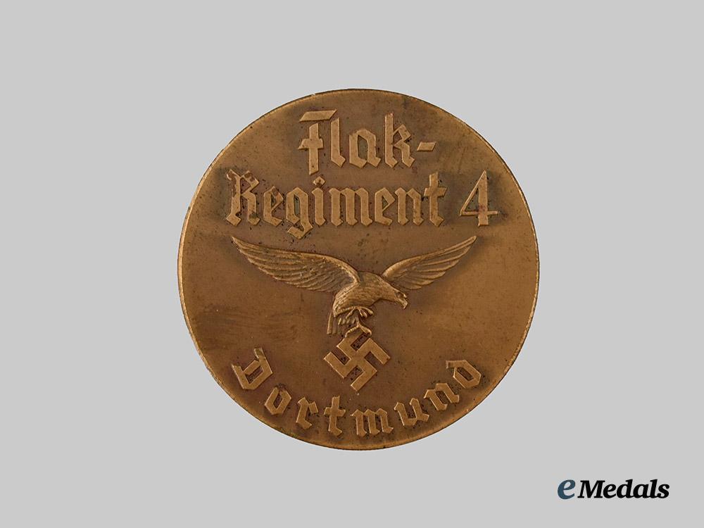 germany,_luftwaffe._a_flak-_regiment4_commemorative_medallion,_with_case___m_n_c7942