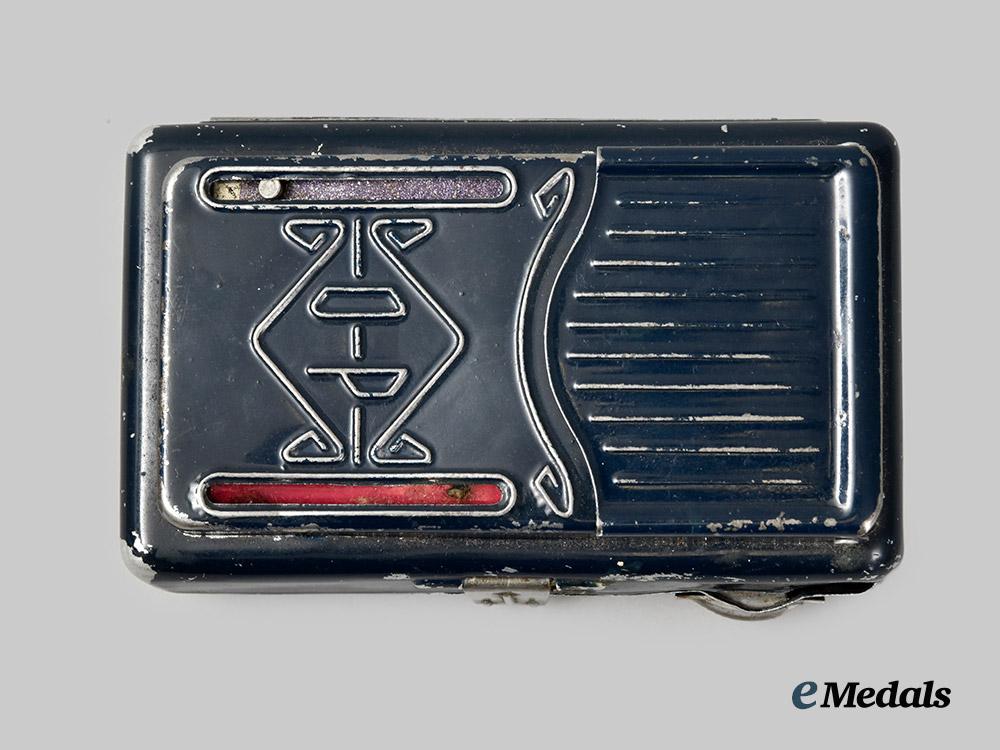 germany,_third_reich._a_tri-_colour_reichsbahn_signal_torch_flashlight___m_n_c7950