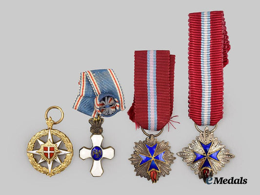 sweden,_iceland,_denmark._a_lot_of_four_miniature_decorations___m_n_c7963