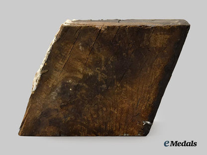 united_kingdom._a_section_of_oak_from_h._m._s._victory___m_n_c7971
