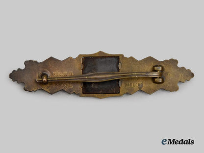 germany,_wehrmacht._a_close_combat_clasp,_bronze_grade,_by_arbeitsgemeinschaft_metall_und_kunststoff___m_n_c7982-(1)