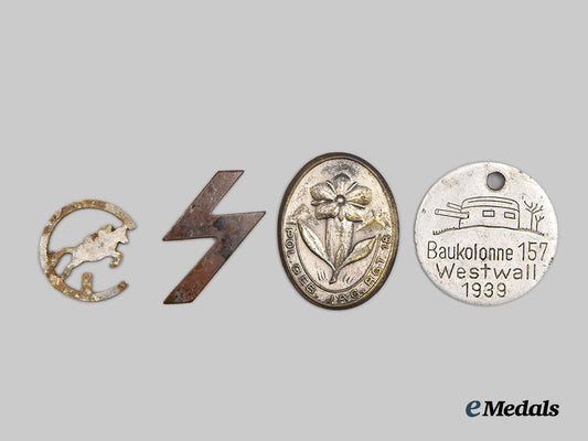 germany,_third_reich._a_mixed_lot_of_badges___m_n_c7991