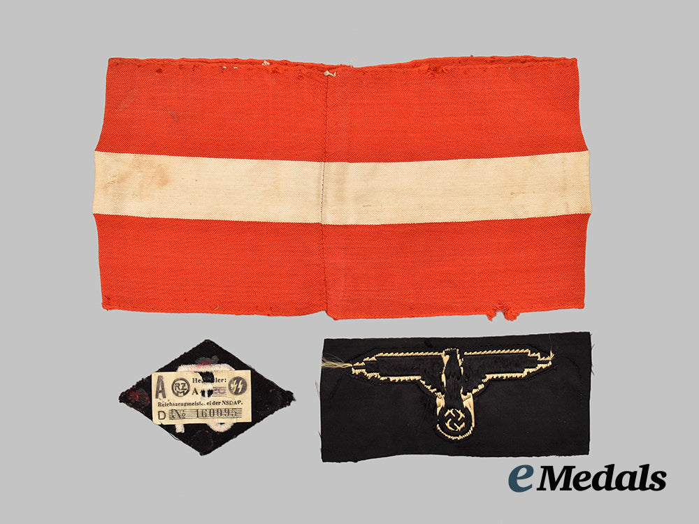 germany,_third_reich._a_lot_of_uniform_insignia___m_n_c7994