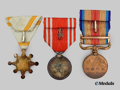 japan,_imperial._a_lot_of_three_cased_decorations___m_n_c7995-_recovered