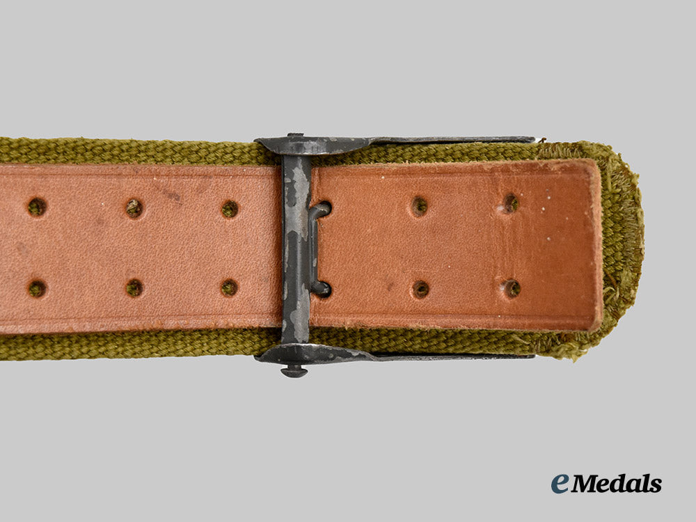 germany,_luftwaffe._an_enlisted_ranks_tropical_belt_and_buckle___m_n_c8004