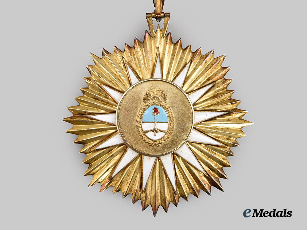 argentina,_republic._an_order_of_may,_grand_cross_set,_c.1960___m_n_c8058
