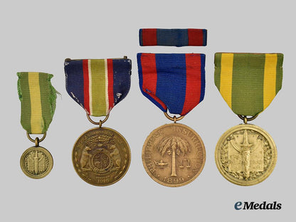united_states._a_lot_of_three_campaign_medals___m_n_c8072