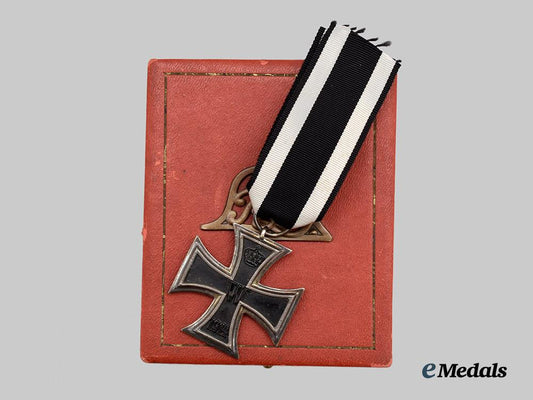 germany,_imperial._a1914_iron_cross_i_i_class,_with_custom_presentation_case_to_the26th_reserve_division___m_n_c8078