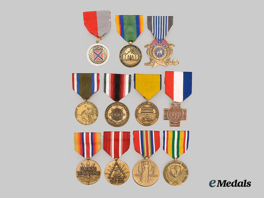 united_states._a_lot_of_eleven_u_s_campaign_and_merchant_marine_medals___m_n_c8079
