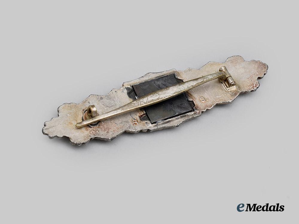germany,_wehrmacht._a_close_combat_clasp,_silver_grade,_refurbished_example,_by_rudolf_souval___m_n_c8080