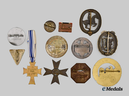 germany,_third_reich._a_mixed_lot_of_badges_and_awards___m_n_c8095