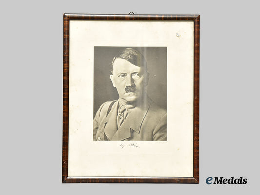 germany,_third_reich._a_framed_portrait_of_a_h,_with_facsimile_autograph___m_n_c8113