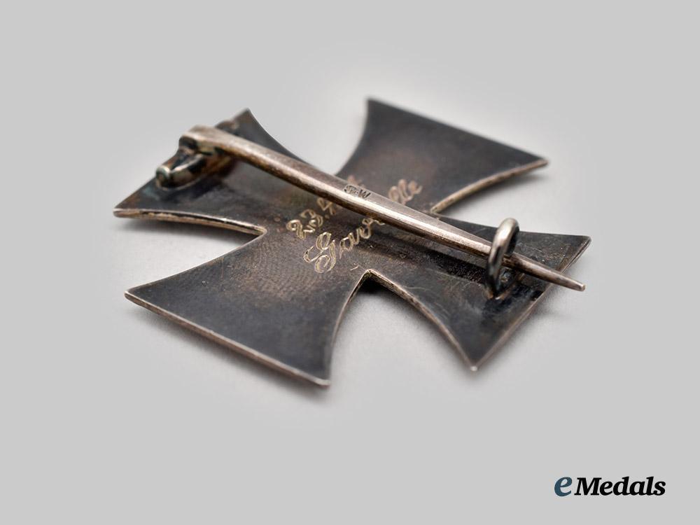 germany,_imperial._a1914_iron_cross_i_class,_awarded_for_the_battle_of_arras,_by_sy&_wagner___m_n_c8154
