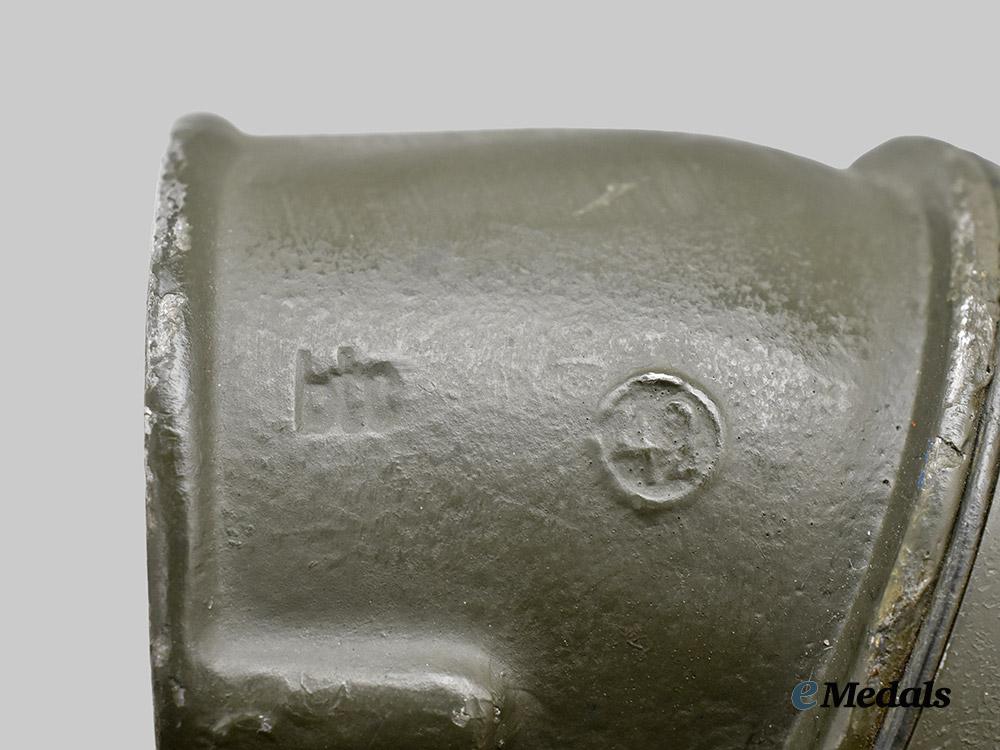 germany,_heer._a_mint_mid-_war_m38_gas_mask_and_canister,_by_drägerwerk___m_n_c8157