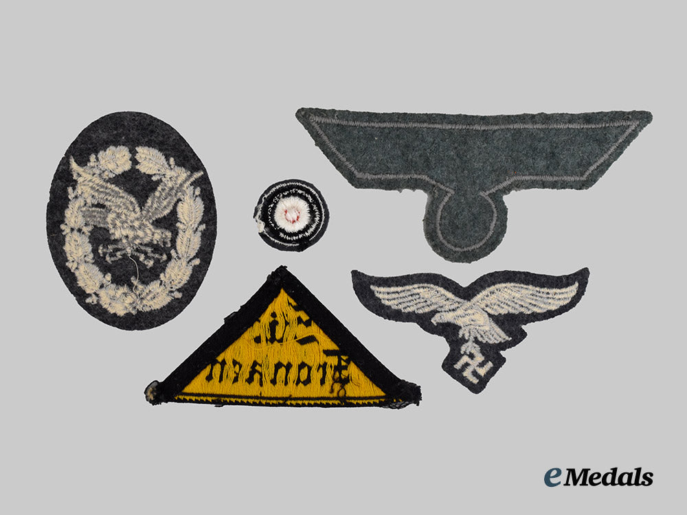 germany,_third_reich._a_mixed_lot_of_cloth_badges_and_insignia___m_n_c8167