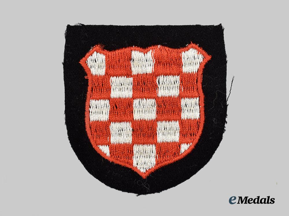 germany,_s_s._a_croatian_volunteer’s_sleeve_insignia,_with_private_wartime_photograph___m_n_c8220