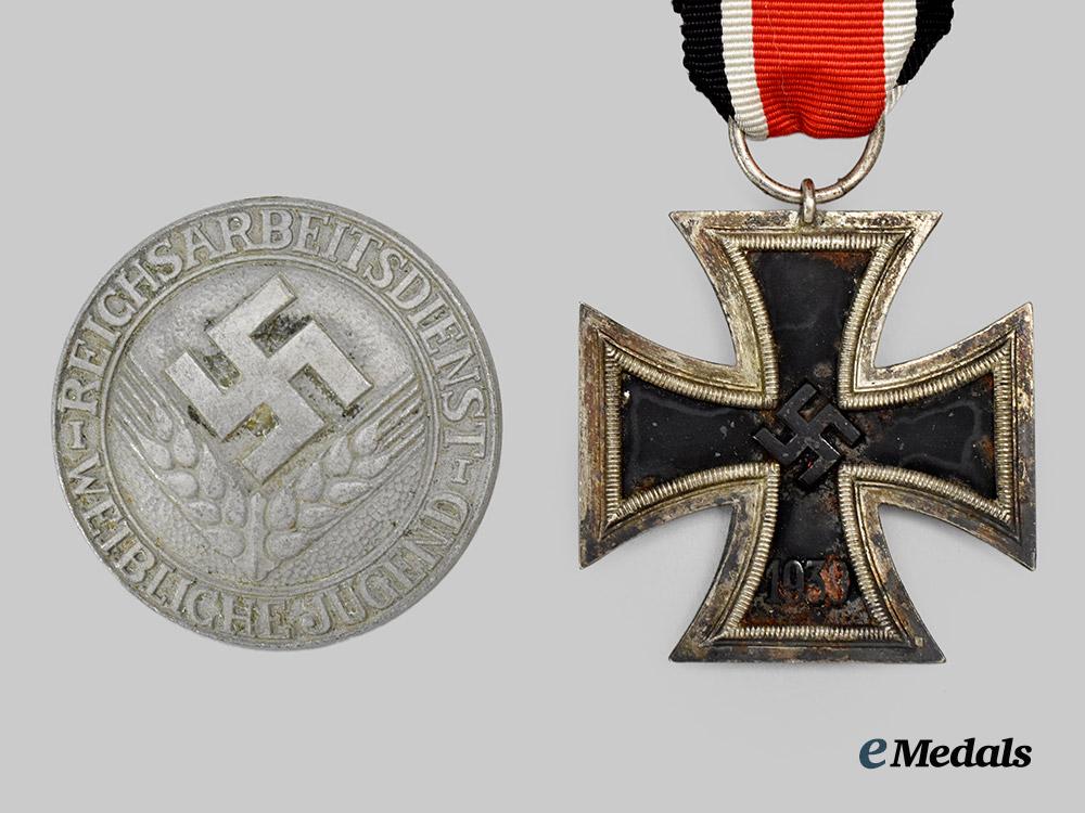 germany,_third_reich._a_pair_of_service_awards___m_n_c8224