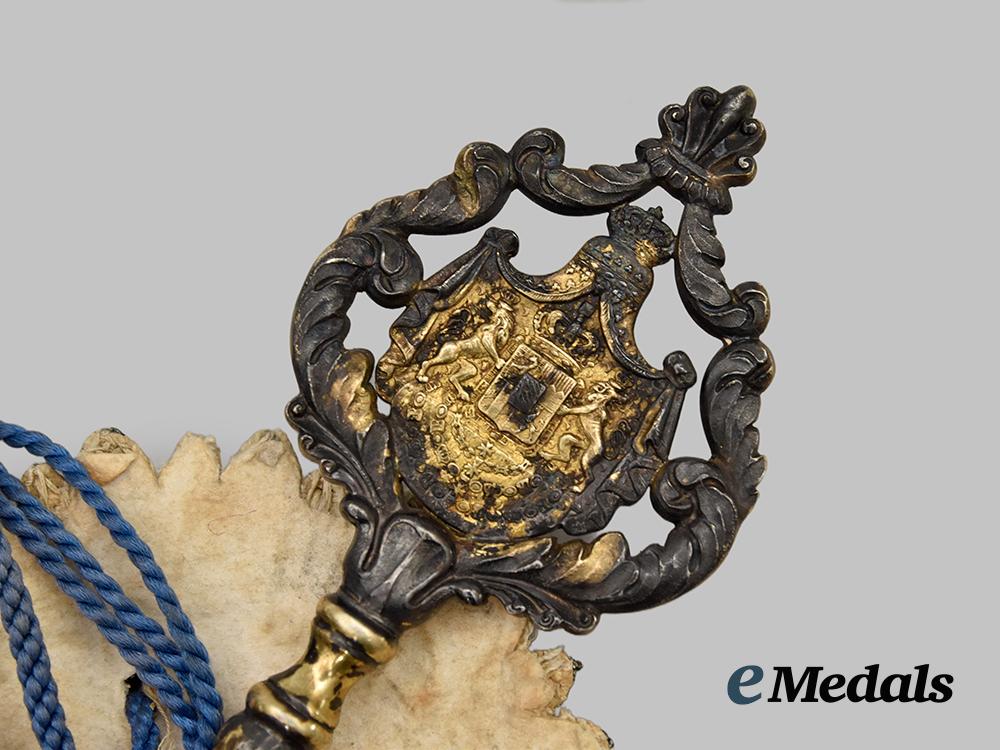 bavaria,_kingdom._a_royal_court_chamberlain’s_key_and_portepee___m_n_c8228