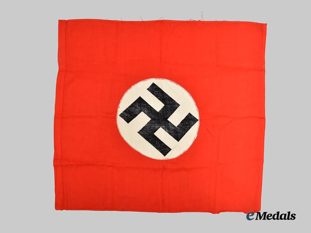 germany,_third_reich._a_small_banner_flag___m_n_c8274