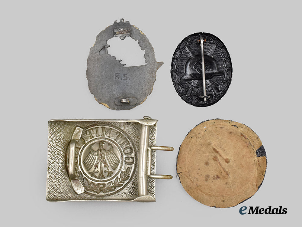 germany,_wehrmacht._a_mixed_lot_of_badges_and_insignia___m_n_c8278
