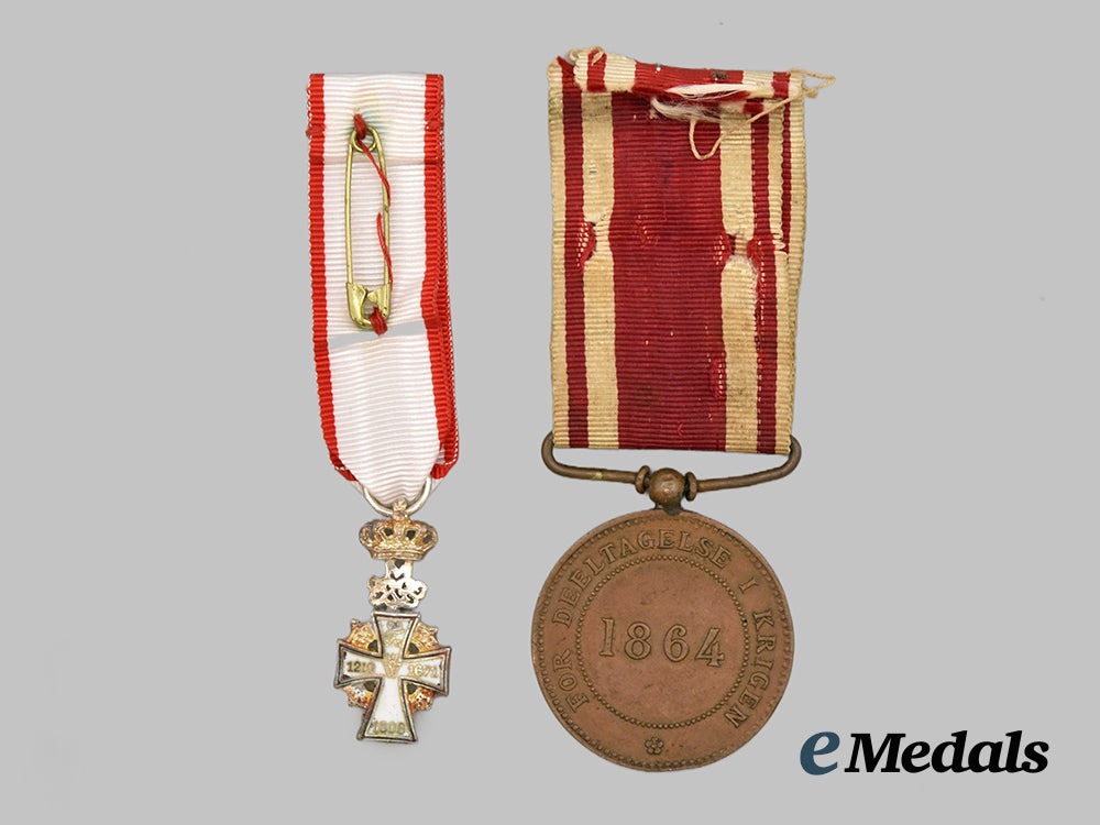 denmark,_kingdom._a_pair_of_medals&_awards___m_n_c8283