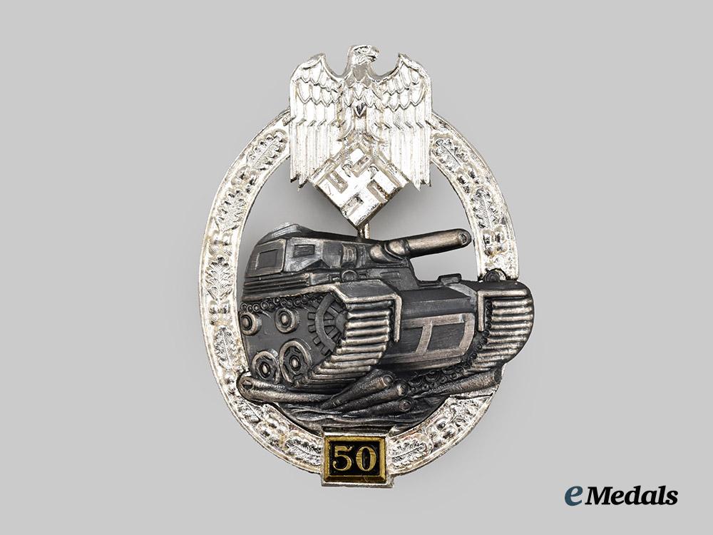 germany,_federal_republic._a_panzer_assault_badge,_special_grade_for50_engagements,_by_rudolf_souval,_exhibition_example,_c.1970___m_n_c8317