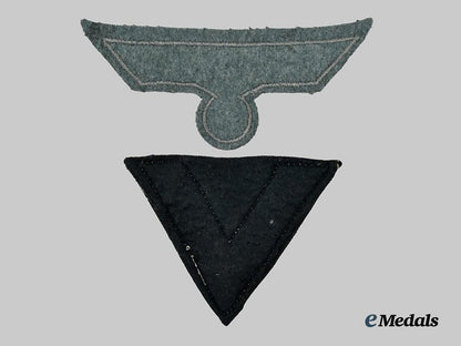 germany,_heer._a_pair_of_uniform_insignia___m_n_c8343
