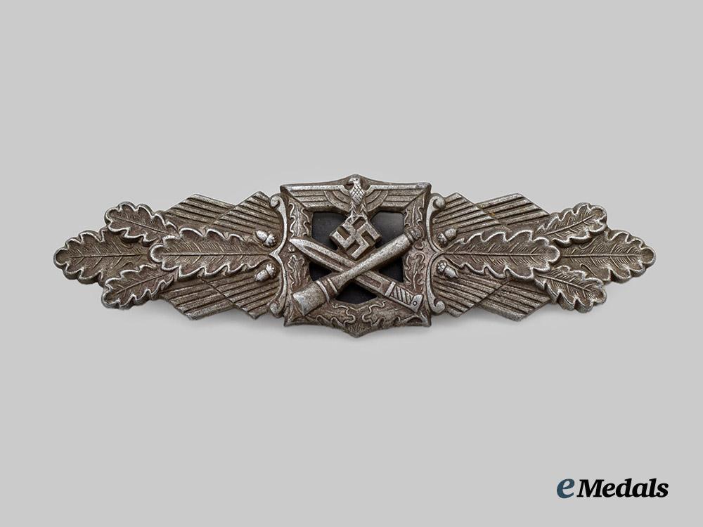 germany,_wehrmacht._a_close_combat_clasp,_bronze_grade,_second_pattern_by_friedrich_linden___m_n_c8345
