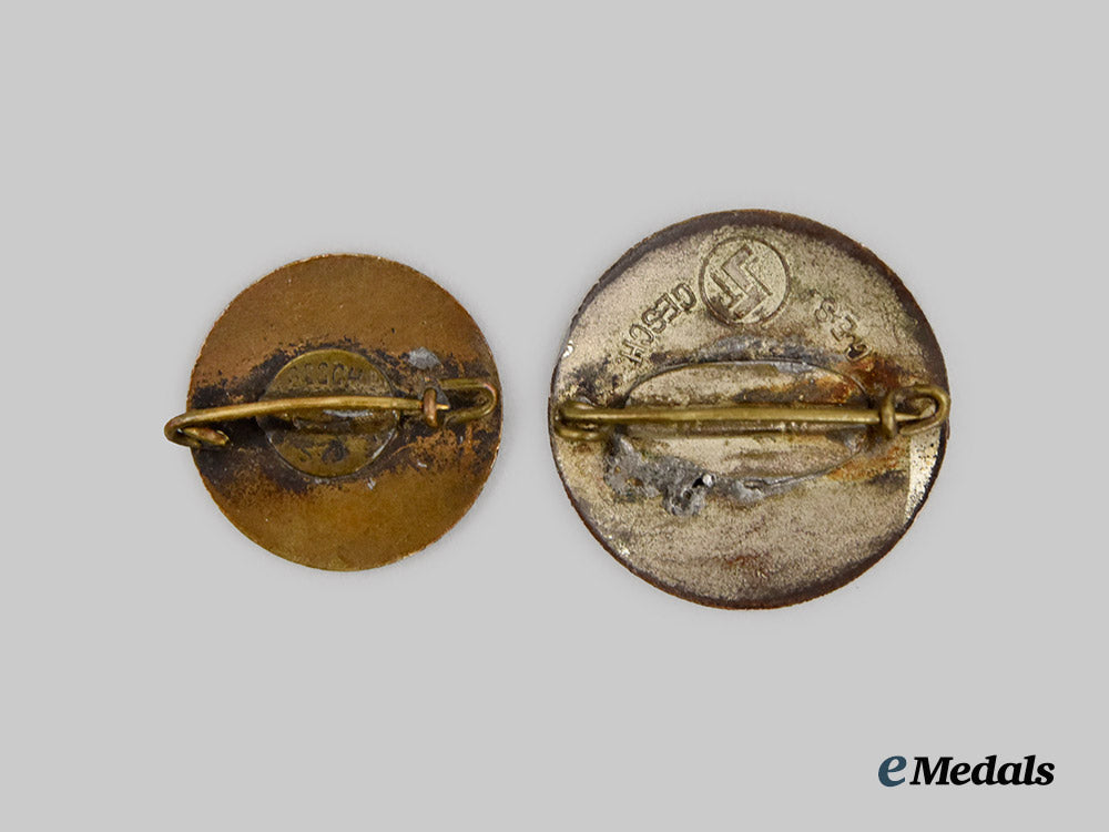 germany,_n_s_d_a_p._a_pair_of_membership_badges___m_n_c8348