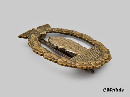 germany,_kriegsmarine._a_minesweeper_war_badge,_by_c._e._juncker___m_n_c8351