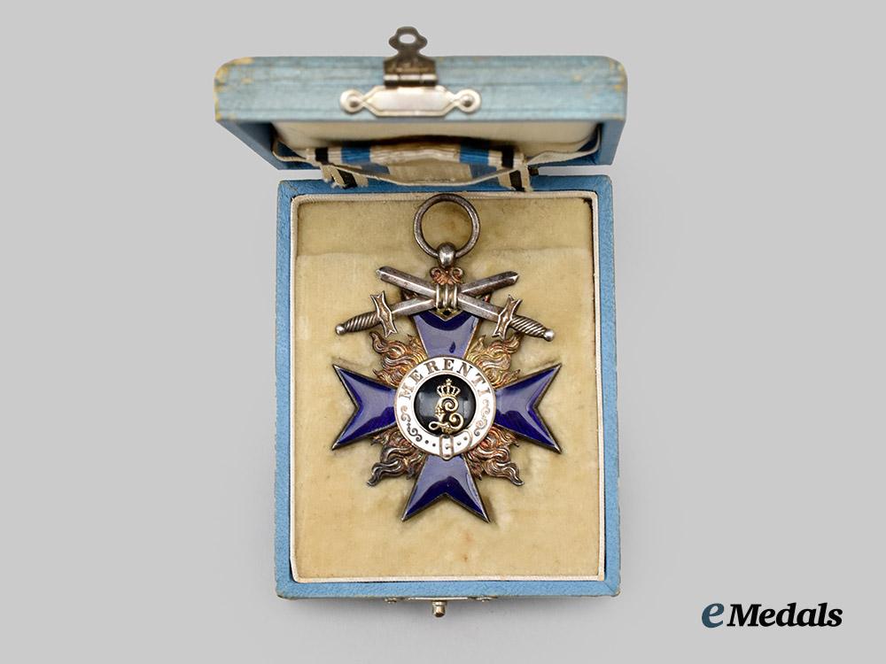 bavaria,_kingdom._an_order_of_military_merit,_i_v_class_cross_with_swords,_by_jacob_leser___m_n_c8357