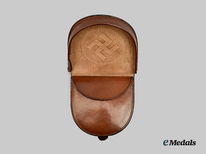 germany,_third_reich._a_leather_coin_pouch,_with_currency___m_n_c8370
