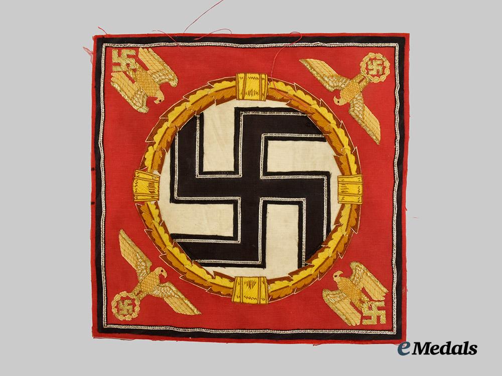 germany,_n_s_d_a_p._a_rare_standard_of_the_führer_and_reichskanzler,_veteran-_retrieved_panel___m_n_c8374