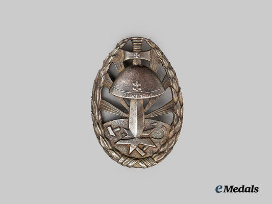slovakia,_first_republic._a_badge_of_honour_for_eastern_front_service,_silver_grade___m_n_c8381