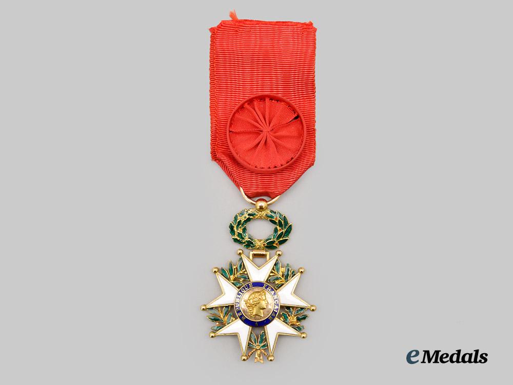 france,_i_i_i_republic._an_order_of_the_legion_of_honour_in_gold,_officer,_by_arthus_bertrand,_c.1920___m_n_c8449