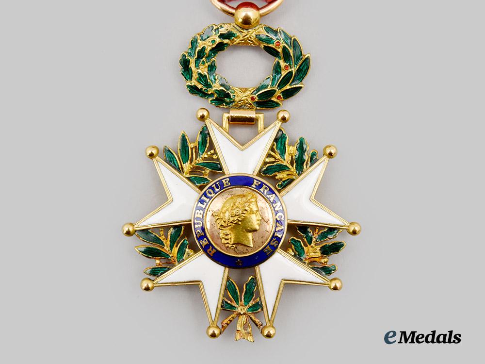 france,_i_i_i_republic._an_order_of_the_legion_of_honour_in_gold,_officer,_by_arthus_bertrand,_c.1920___m_n_c8450