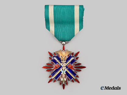 japan,_imperial._an_order_of_the_golden_kite,_v_class_in_case___m_n_c8485