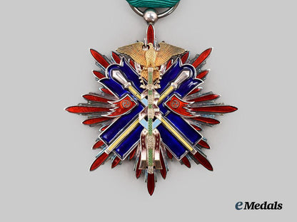 japan,_imperial._an_order_of_the_golden_kite,_v_class_in_case___m_n_c8486