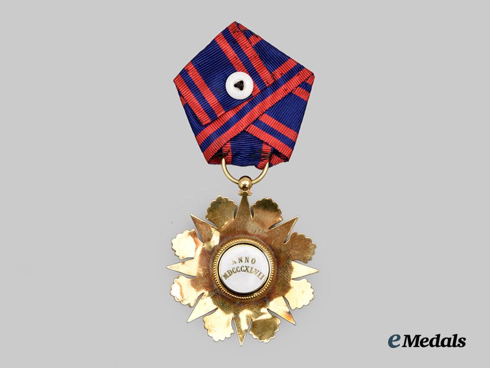 vatican,_papal_state._a_cased_order_of_pope_pius_i_x,_i_i_i._class_knight,_type_i,_c.1880___m_n_c8499