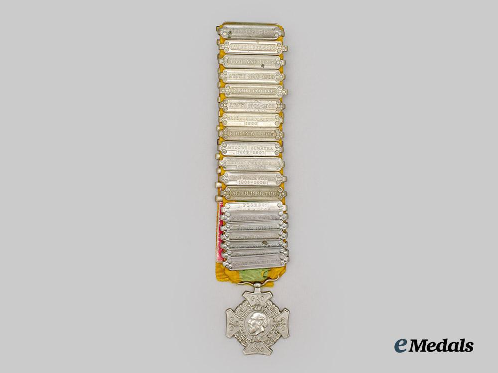 netherlands,_kingdom._a_expedition_cross_with32_clasps___m_n_c8524