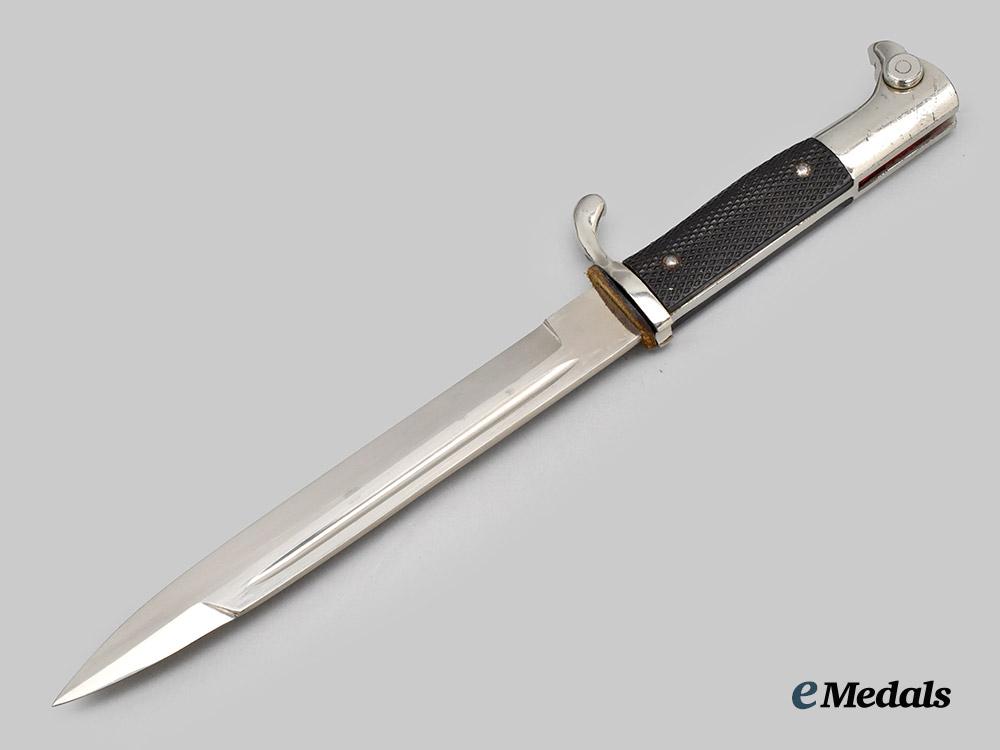 germany,_heer._a_pair_of_dress_bayonets___m_n_c8564